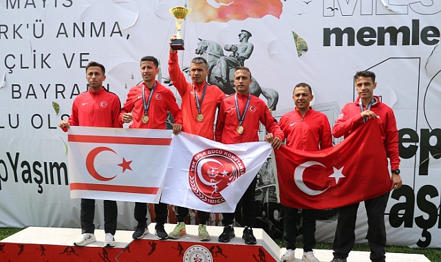 19 Mayıs Yarı Maratonu nefes kesti
