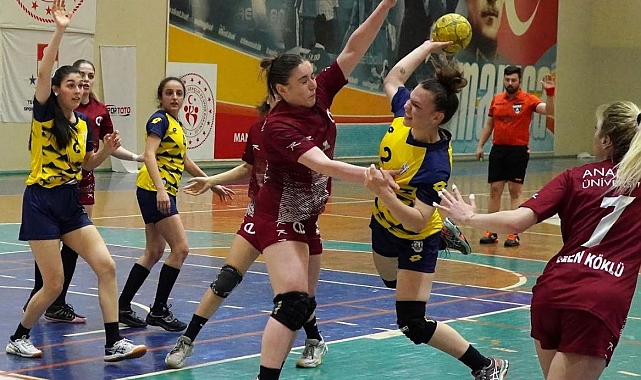ÜNİVERSİTELER YAZ SPOR OYUNLARI YOĞUN İLGİYLE DEVAM EDİYOR