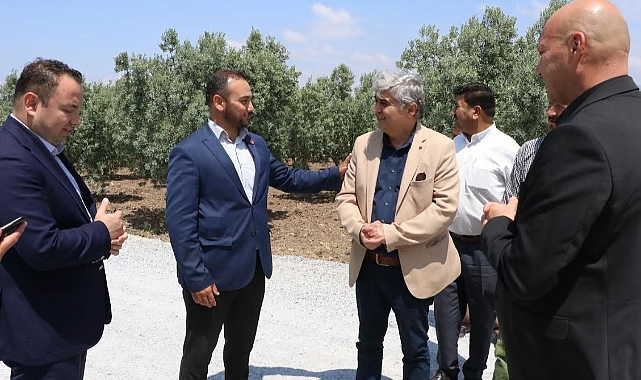 Akhisar’da Yollar Asfalta Hazırlandı