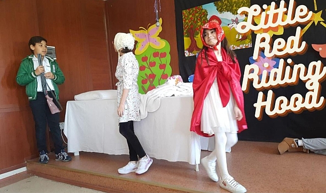 Kırmızı Başlıklı Kız (Little Red Riding Hood) Tiyatro Gösterisi