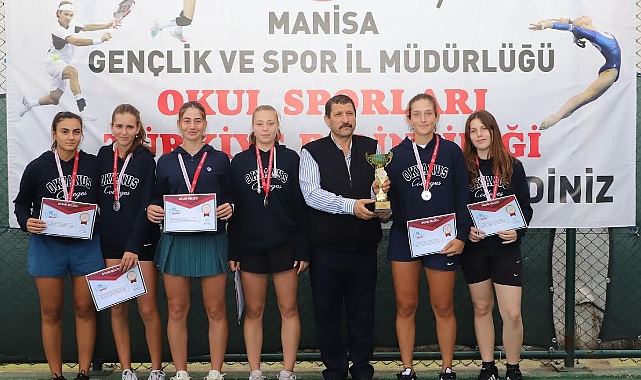 MANİSA’DA YAPILAN OKUL SPORLARI TENİS TÜRKİYE ŞAMPİYONASI SONA ERDİ