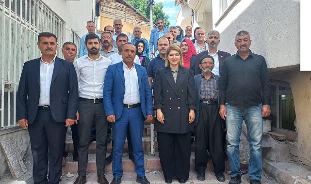 Ölmeztoprak; Devlet adamı, milletin hizmetkârıdır