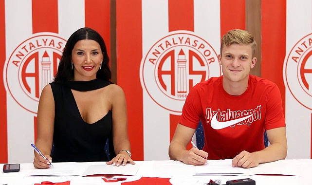 Antalyaspor'dan Fener'e Jakup çalımı