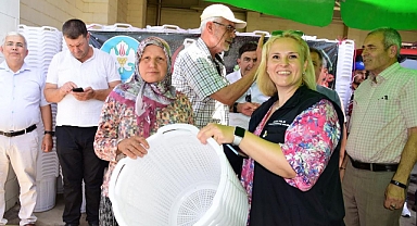 Manisa'da Sepet Dağıtımları Sürüyor