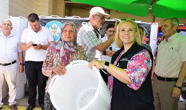Manisa'da Sepet Dağıtımları Sürüyor