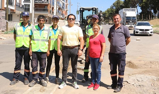 Salihli’de Yağmursuyu Izgaraları Temizleniyor
