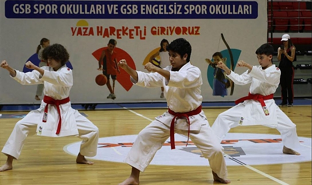 ‘Yaz Spor Okulları’ açılış töreni yapıldı