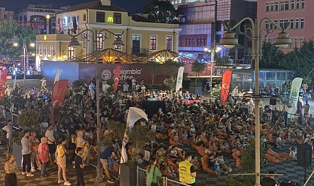 Açık Hava Sinema Günleri Bulvar AVM'de Başladı
