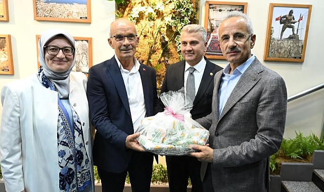 BAKAN URALOĞLU BALIKESİR'DE MÜJDEYİ VERDİ