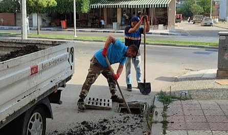 Manisa'da Yağmur Suyu Izgara Temizliği