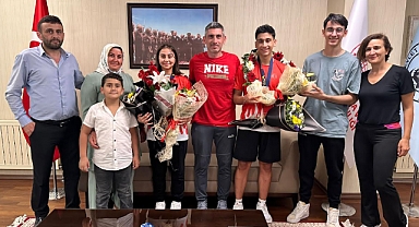 Türk Genç Badminton Takımı Avrupa Şampiyonası'nda İkinci Oldu