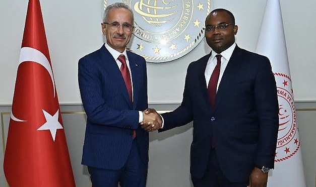 Uraloğlu, Ginesi İletişim Teknolojileri Bakanı Honorato Evita Oma’yı Ağırladı