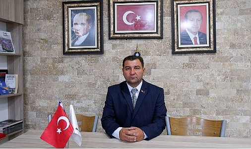 AK Parti Foça İlçe Başkanlığı'nda Devir Teslim Töreni