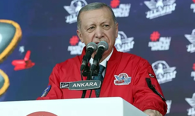Cumhurbaşkanı Erdoğan, 2023 TEKNOFEST'te Gençlerin Başarısını Övdü