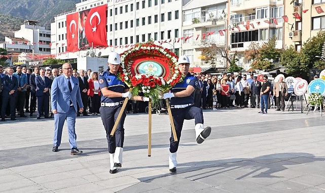Manisa, Düşman İşgalinden Kurtuluşunun 101. Yılını Coşkuyla Kutladı
