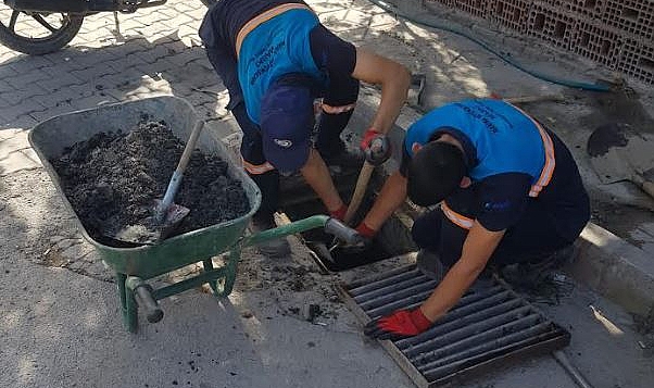Yağmursuyu Izgaraları Çöplük Değil