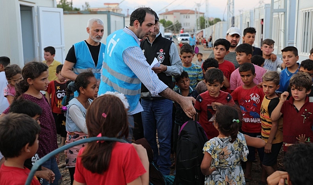 Yetim Vakfı'ndan 21 Milyonluk Kırtasiye Kampanyası