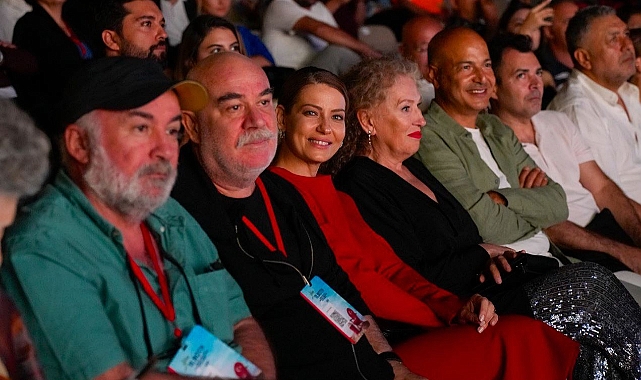 Bodrum Türk Filmleri Haftası'nda Ünlü İsimler Ödülleri Aldı