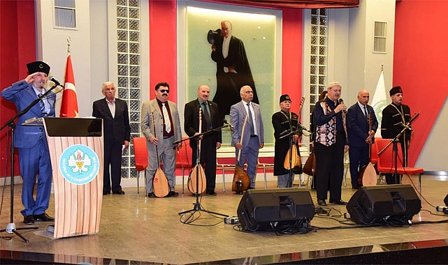 Manisa 3. Geleneksel Aşıklar Bayramı’nda Aşıklar Hünerlerini Sergiledi