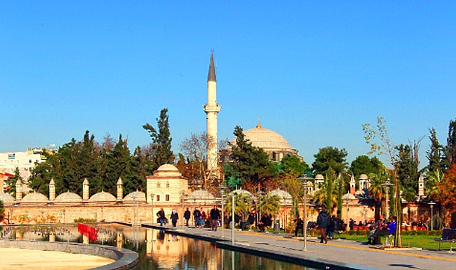 Çoban Mustafa Paşa Camii ve Türbesi Hakkında Bilgi