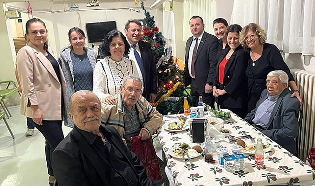 Manisa Büyükşehir Belediyesi'nden Huzurevi Sakinlerine Moral Yemeği