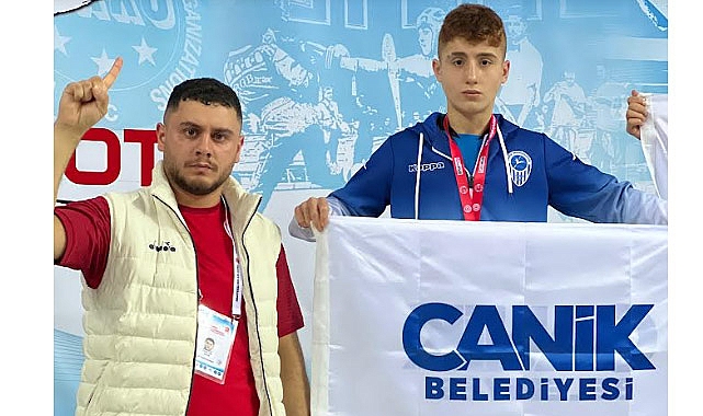 Canik Belediyespor'un Gururu Mübeyyin Parlak