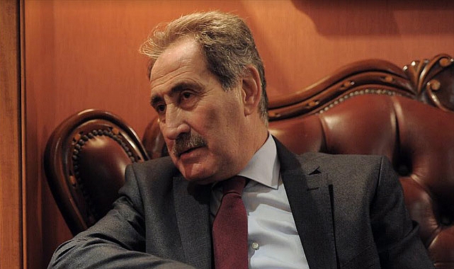 CHP'den Eski AK Partili Bakana Büyükşehir Teklifi