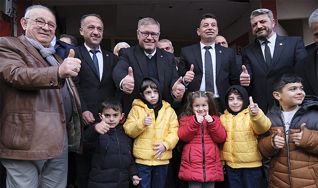 YENİDEN REFAH PARTİSİ SALIPAZARI'NDA GÖVDE GÖSTERİSİ YAPTI!