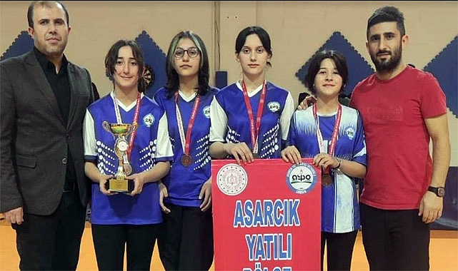 Asarcık YBO Yıldız Kızlar, Dart Müsabakalarında Samsun İl Üçüncüsü Oldu