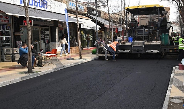 Manisa Kuyumcular Çarşısı'ndaki Asfalt Çalışması