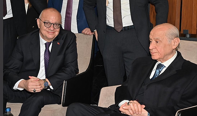 MHP Lideri Devlet Bahçeli, Manisa'da Coşkuyla Karşılandı
