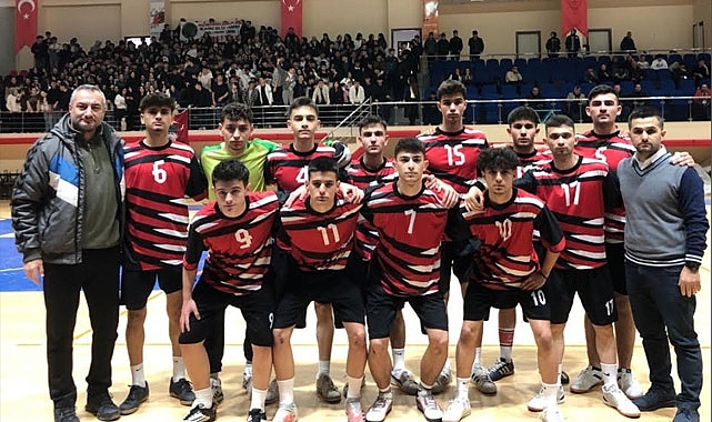 Bafra Atatürk Anadolu Lisesi, Futsal'da İlçe Şampiyonu Oldu