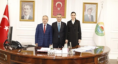 AK Parti Genel Başkan Yardımcısı Karaaslan, Yeni Başkan İhsan Kurnaz'ı Ziyaret Etti