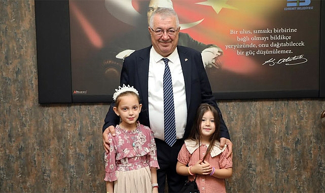 Edremit Belediye Başkanı Mehmet Ertaş'a Bayramda Yoğun İlgi