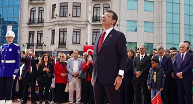 İBB Başkanı Ekrem İmamoğlu, 23 Nisan Ulusal Egemenlik ve Çocuk Bayramı'nı Taksim'de Kutladı
