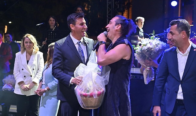 Manisa Mesir Macunu Festivali Kapsamında Kıraç Manisalılarla Buluştu