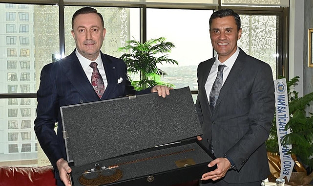 Muradiye Organize Sanayi Bölgesi Yönetimi,Başkan Zeyrek'i Ziyaret Etti