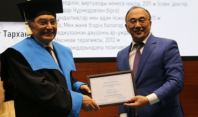 Prof. Dr. Tarhan’a Kazakistan'da “Fahri Profesörlük” Unvanı Verildi