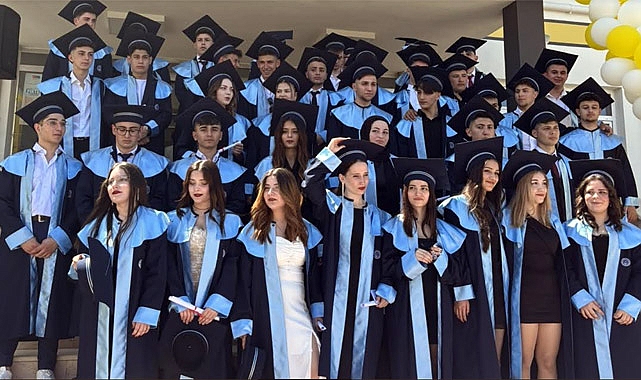 Samsun Atakum Altınkum Mesleki ve Teknik Anadolu Lisesi'nden Mezuniyet Töreni