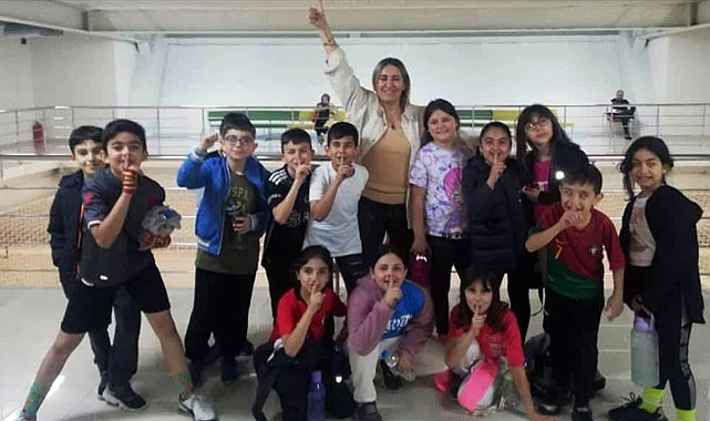 Atakent Şehit Ahmet Özsoy İlkokulu'ndan Yüzme Başarısı