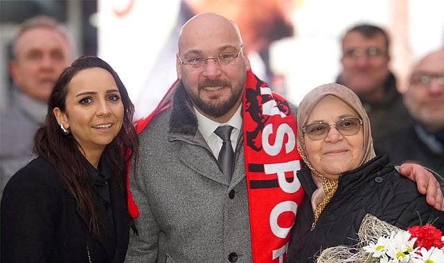ATakum Belediye Başkanı Serhat Türkel'den Anneler Günü Mesajı