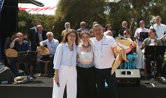 Atakum Sahili 'Uçurtma Şenliği' ile Renklendi
