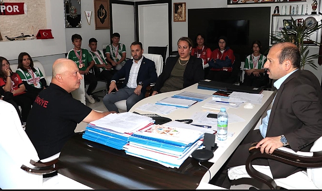 Şampiyonlardan İl Müdürüne Ziyaret