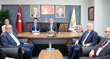 Yusuf Ziya Yılmaz Denizli'de İl ve İlçe Teşkilatlarıyla Bir Araya Geldi