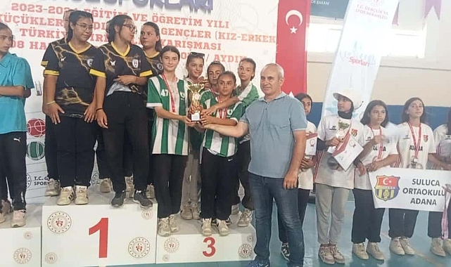 Alaçam Atatürk Ortaokulu Yıldız Kızlar Türkiye Bocce Üçüncüsü Oldu