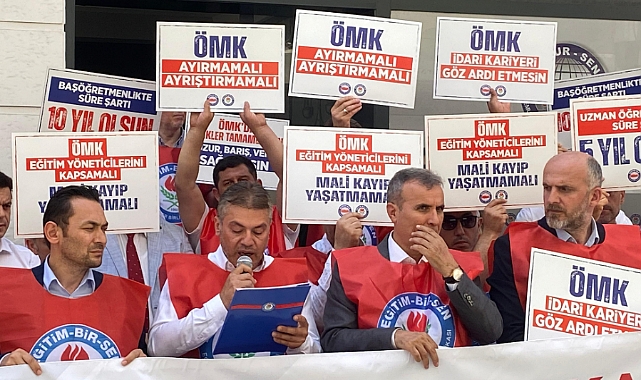 Eğitim-Bir-Sen Samsun Şubesi'nden Öğretmenlik Meslek Kanunu İle İlgili Basın Açıklaması