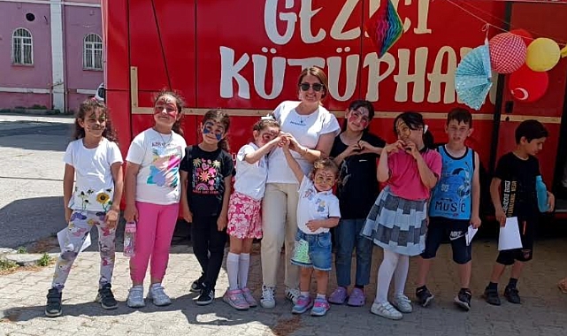 GEZİCİ KÜTÜPHANE BAFRA KIZILIRMAK İLKOKULU'NDA