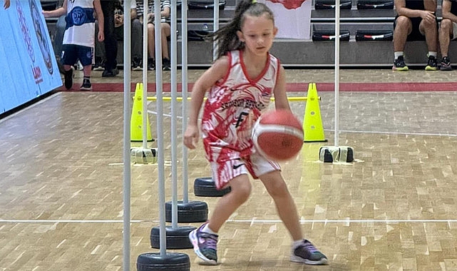 İlkadım'da Geleneksel Basketbol Minikler Şenliği coşkuyla kutlandı