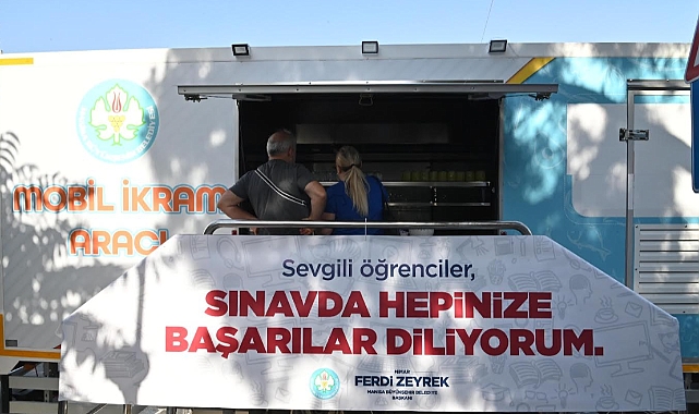 Manisa Büyükşehir Belediyesi'nden LGS Öğrencilerine İkram Desteği