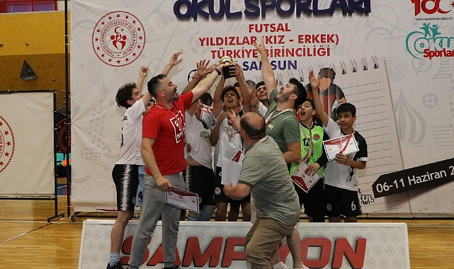 Okul Sporları Futsal Yıldızlar Türkiye Birinciliği Samsun'da Sona Erdi